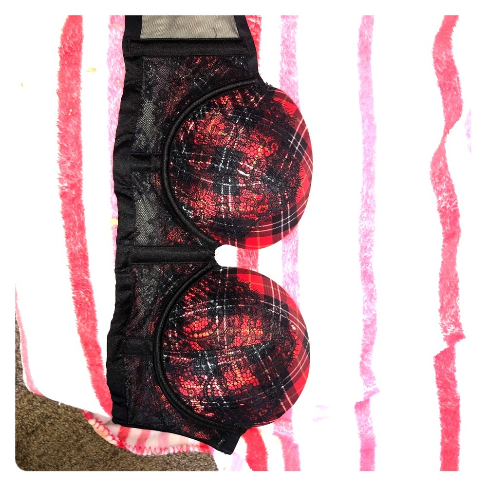 Victoria’s Secret very sexy bra